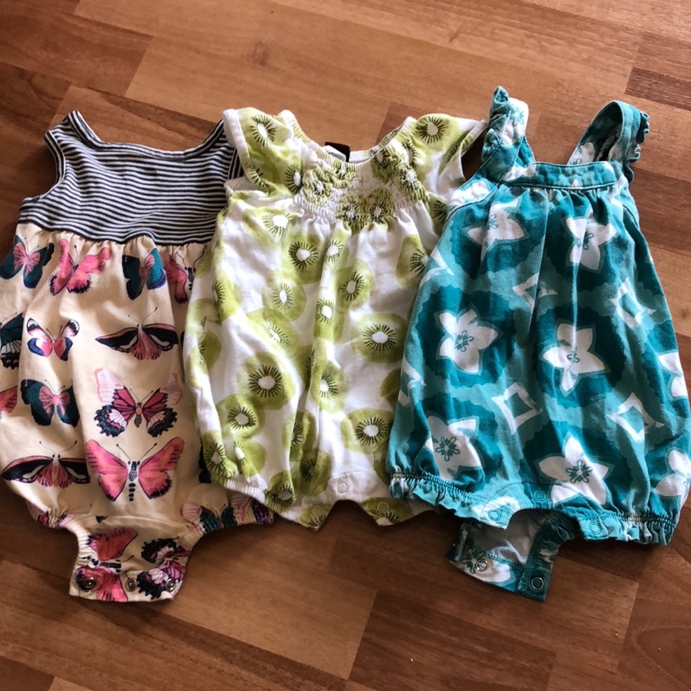 Tea collection bubble suits